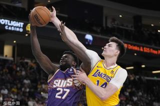 为体育迷们 为体育迷们